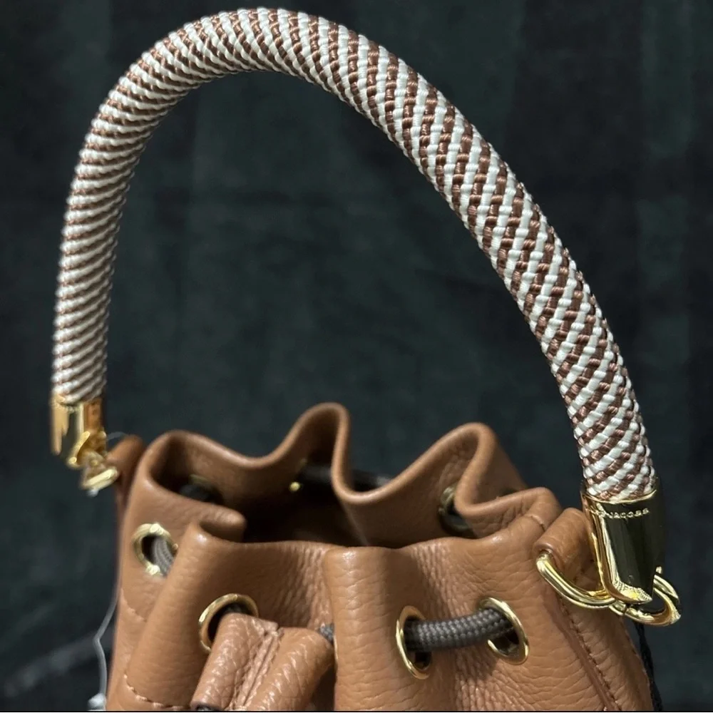 Marc Jacobs
THE BUCKET handbag - Picture 8 of 8